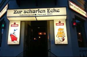 Zur scharfen Ecke